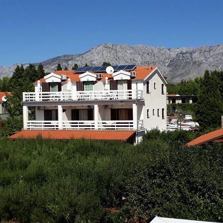Apartments Ida Sućuraj Εξωτερικό φωτογραφία